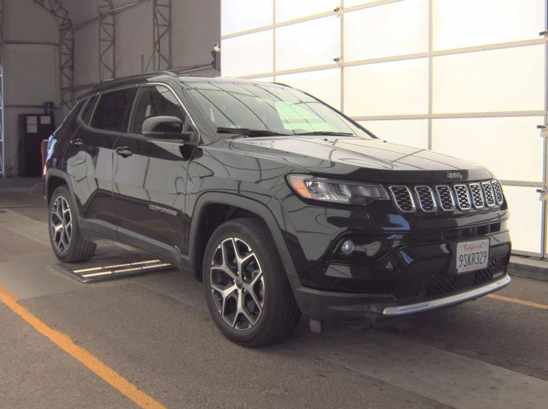 Used 2025 Jeep Compass Limited image 1
