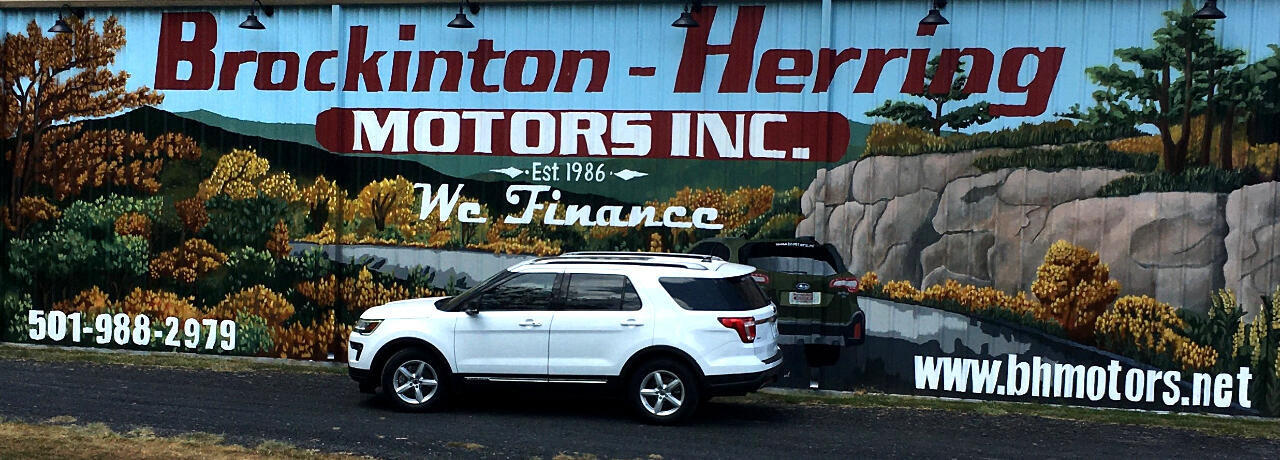 Used 2019 Ford Explorer XLT w/ Equipment Group 201A image 2