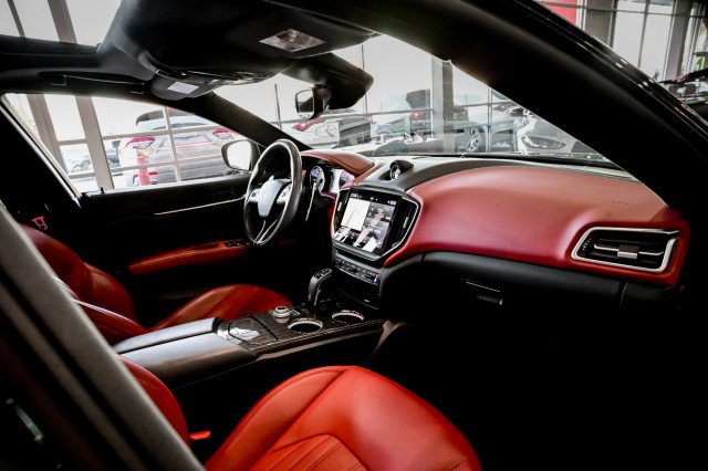 Used 2022 Maserati Ghibli Modena Q4 image 24