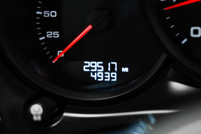 Used 2021 Porsche Macan image 17