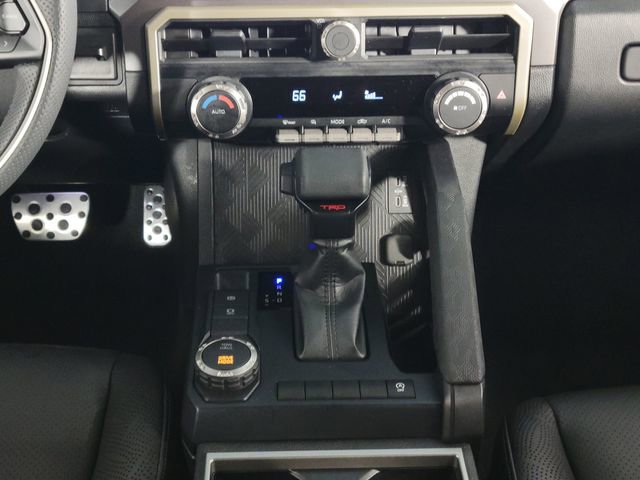 Used 2025 Toyota Tacoma TRD Sport image 27