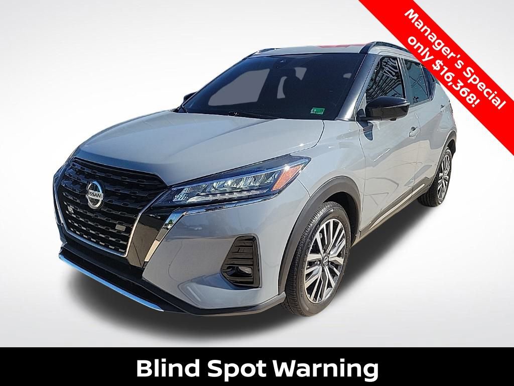 Used 2022 Nissan Kicks SR