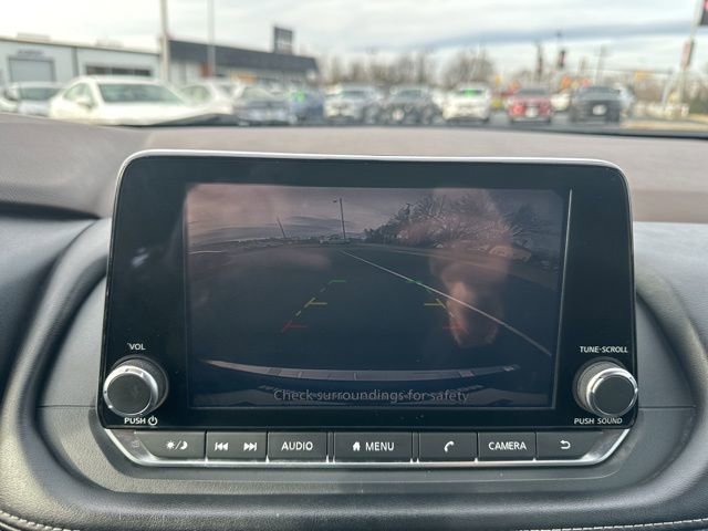 Used 2022 Nissan Rogue SV image 18