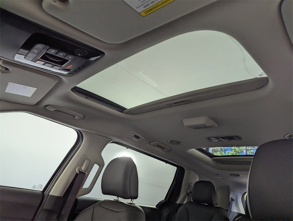 New 2026 Kia Carnival SX image 29