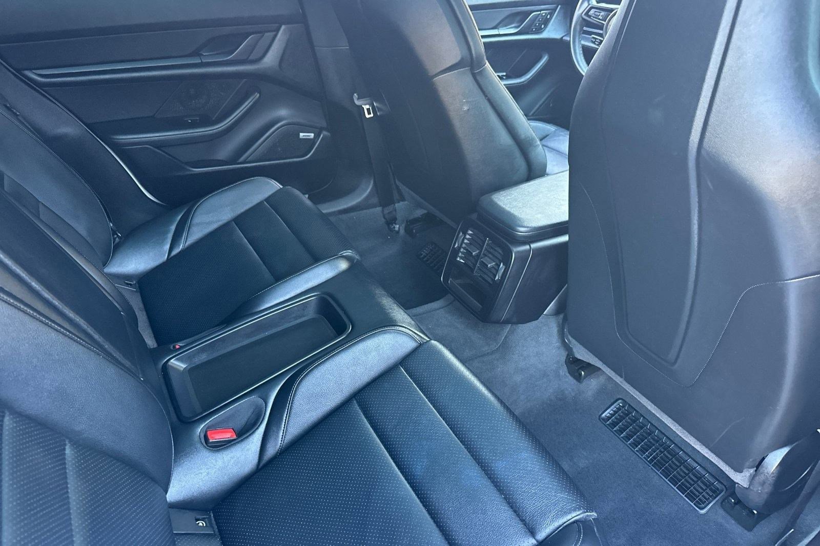 Used 2022 Porsche Taycan 4S image 31