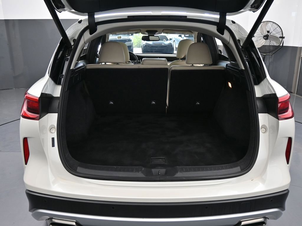 Used 2021 INFINITI QX50 Essential w/ Convenience Package image 39