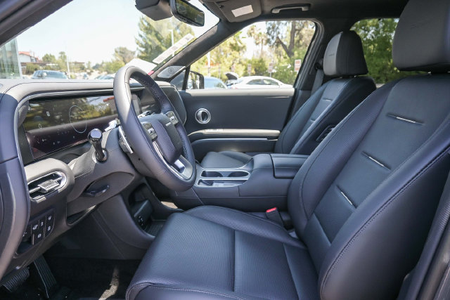 New 2026 Hyundai Palisade Calligraphy AWD/4WD image 18
