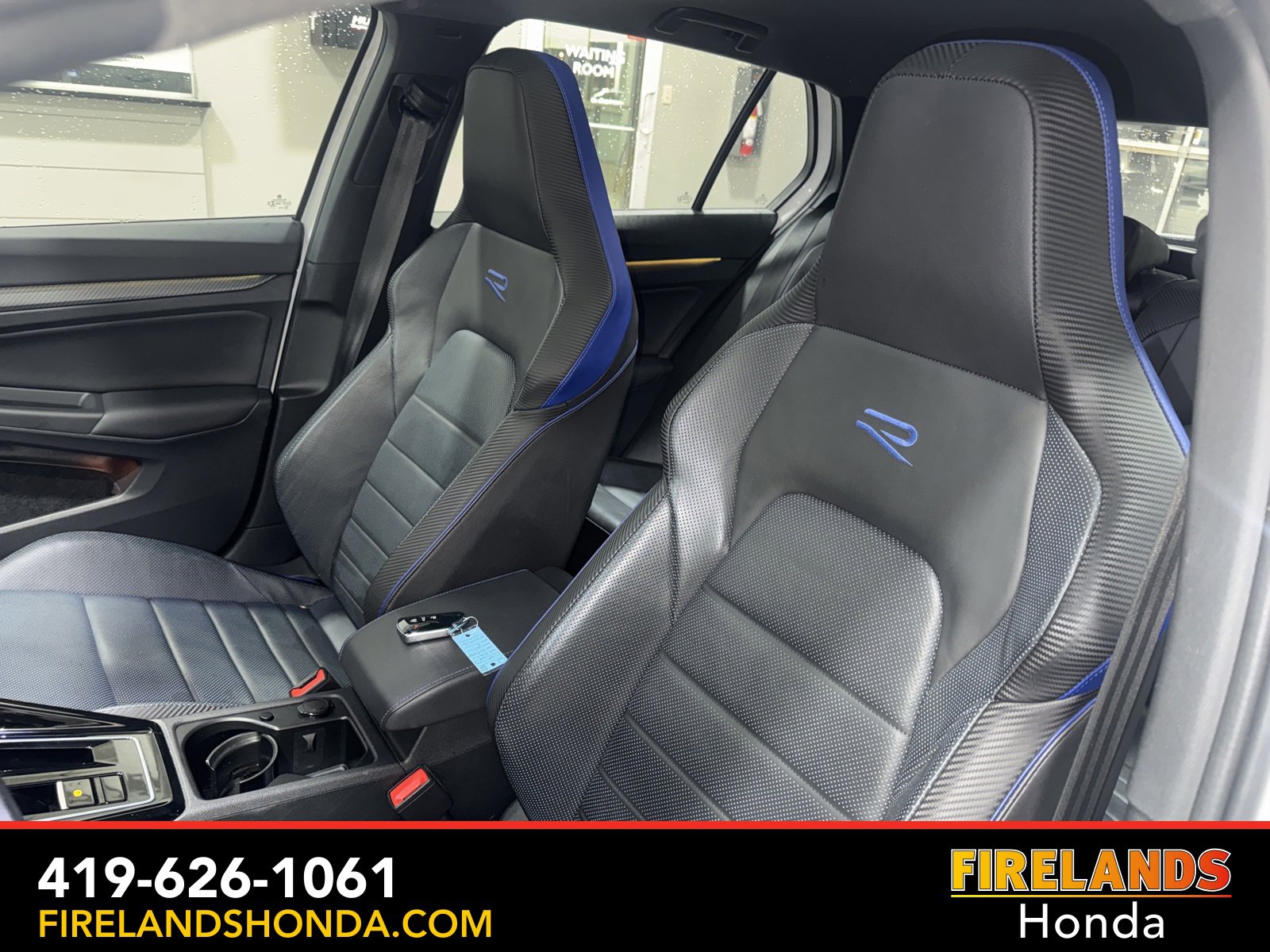 Used 2023 Volkswagen Golf R image 14