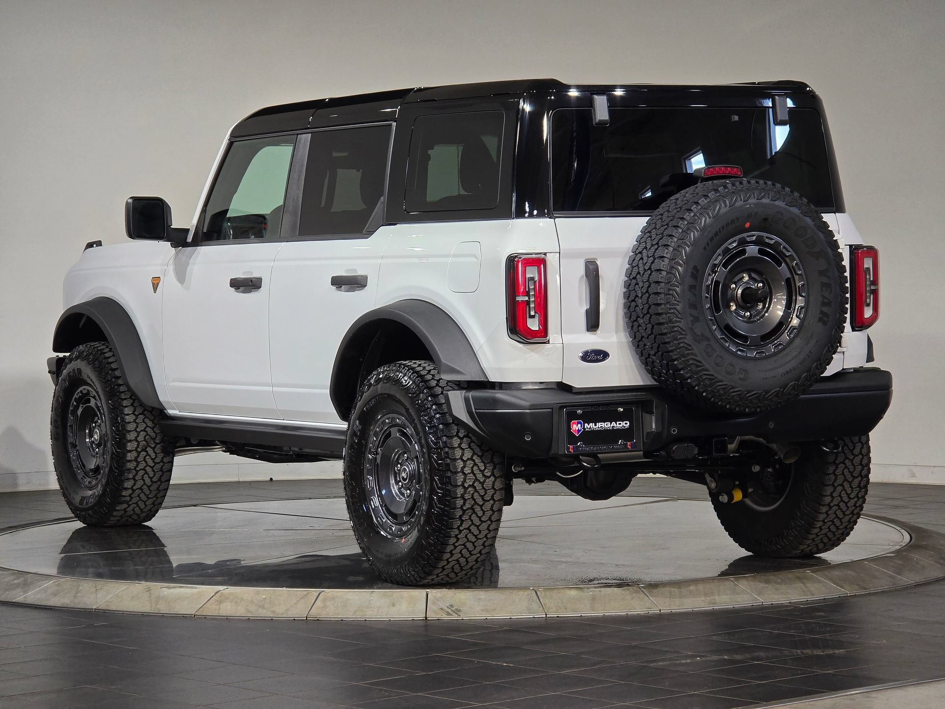 New 2025 Ford Bronco Badlands w/ Sasquatch Package AWD/4WD image 8