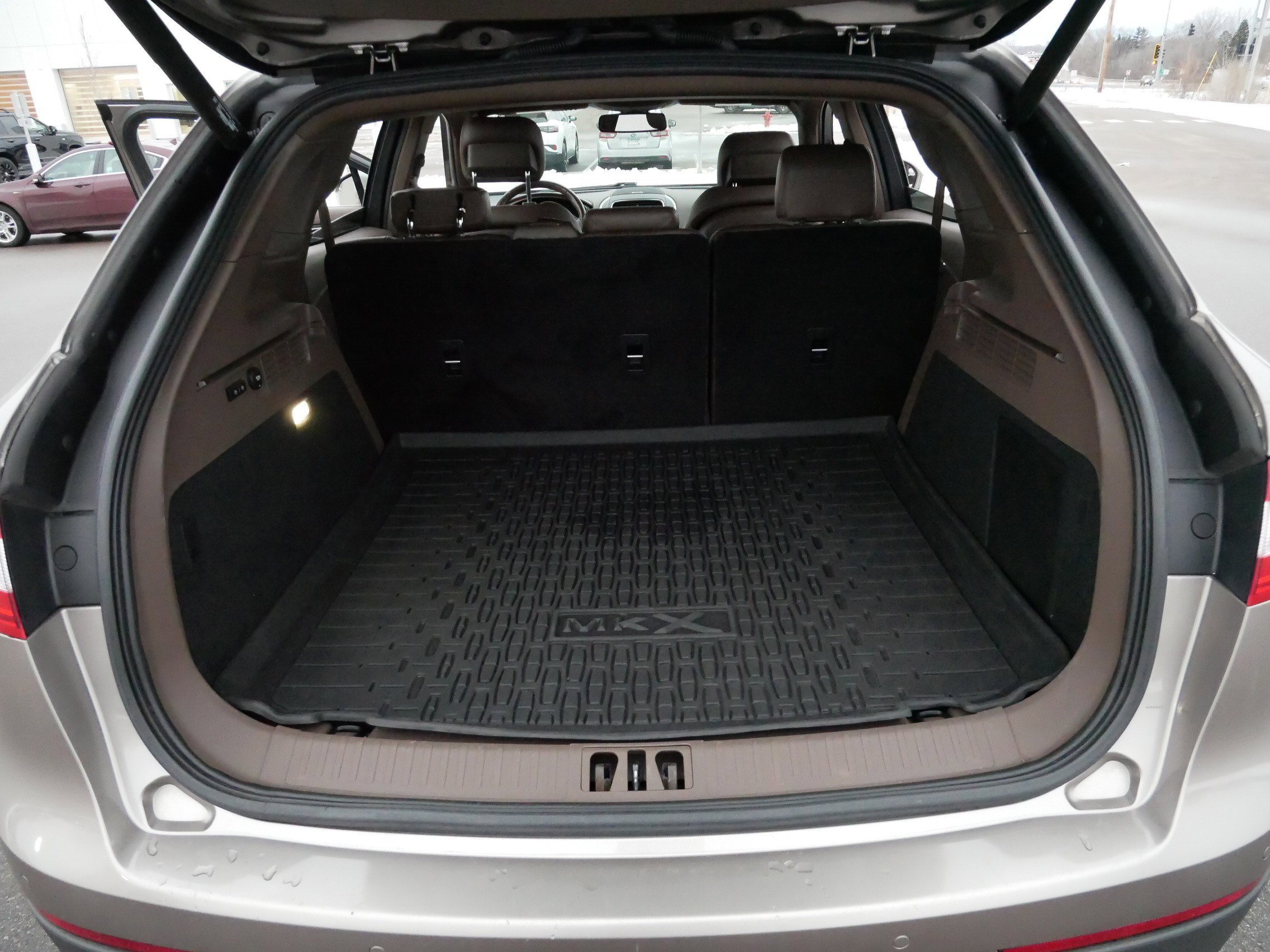 Used 2018 Lincoln MKX Reserve w/ Lincoln MKX Climate Package image 18