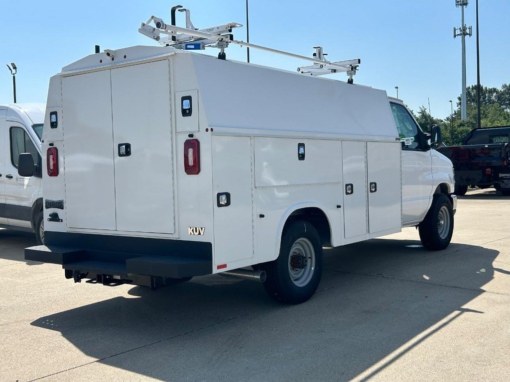 New 2025 Ford E-350 and Econoline 350 Super Duty w/ Power Equipment Group RWD image 6