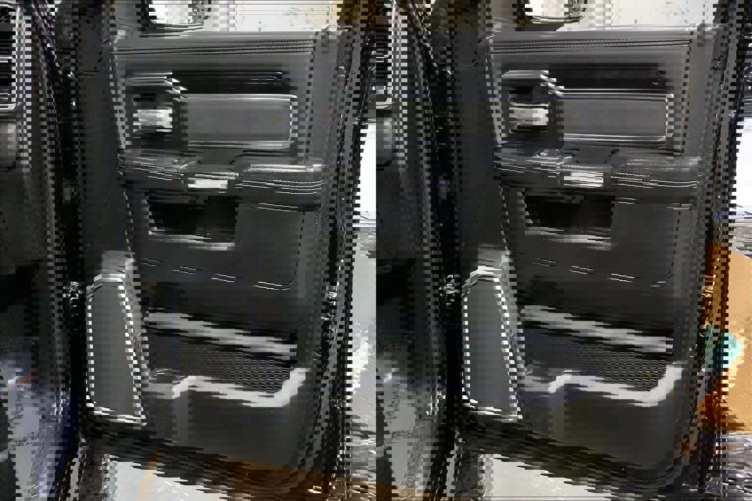 Used 2019 RAM 2500 Laramie AWD/4WD image 23