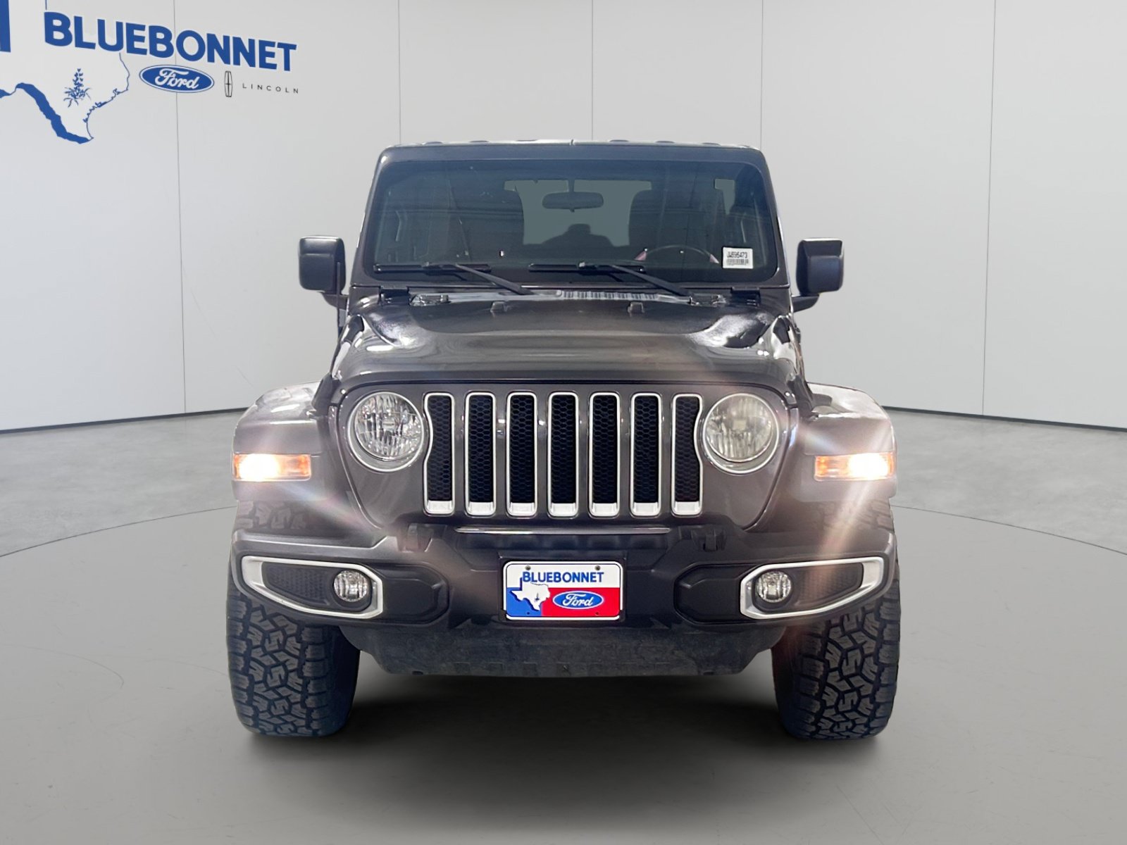 Used 2019 Jeep Wrangler Unlimited Sahara w/ Safety Group AWD/4WD image 2