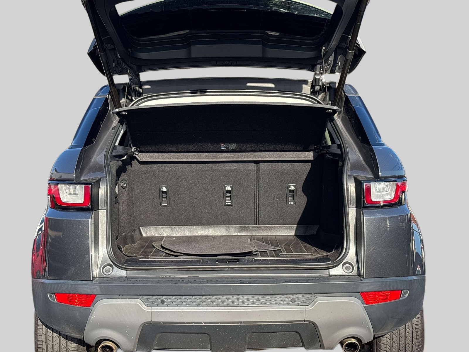 Used 2018 Land Rover Range Rover Evoque image 12