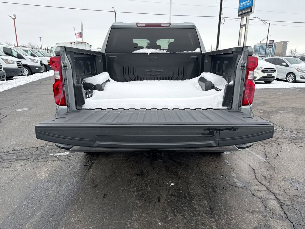 Used 2023 Chevrolet Silverado 1500 LT image 24