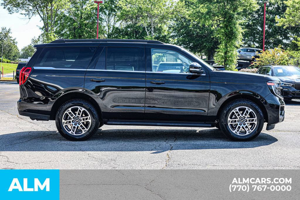 Used 2025 Ford Expedition Active AWD/4WD image 9
