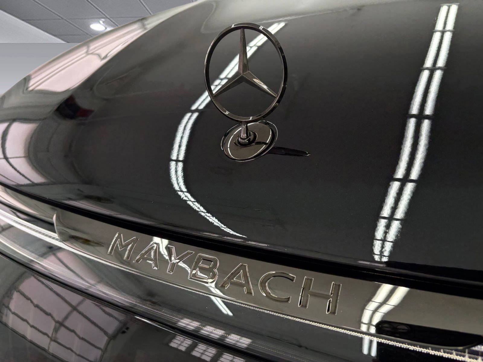 Certified 2024 Mercedes-Benz Maybach EQS 680 4MATIC image 19