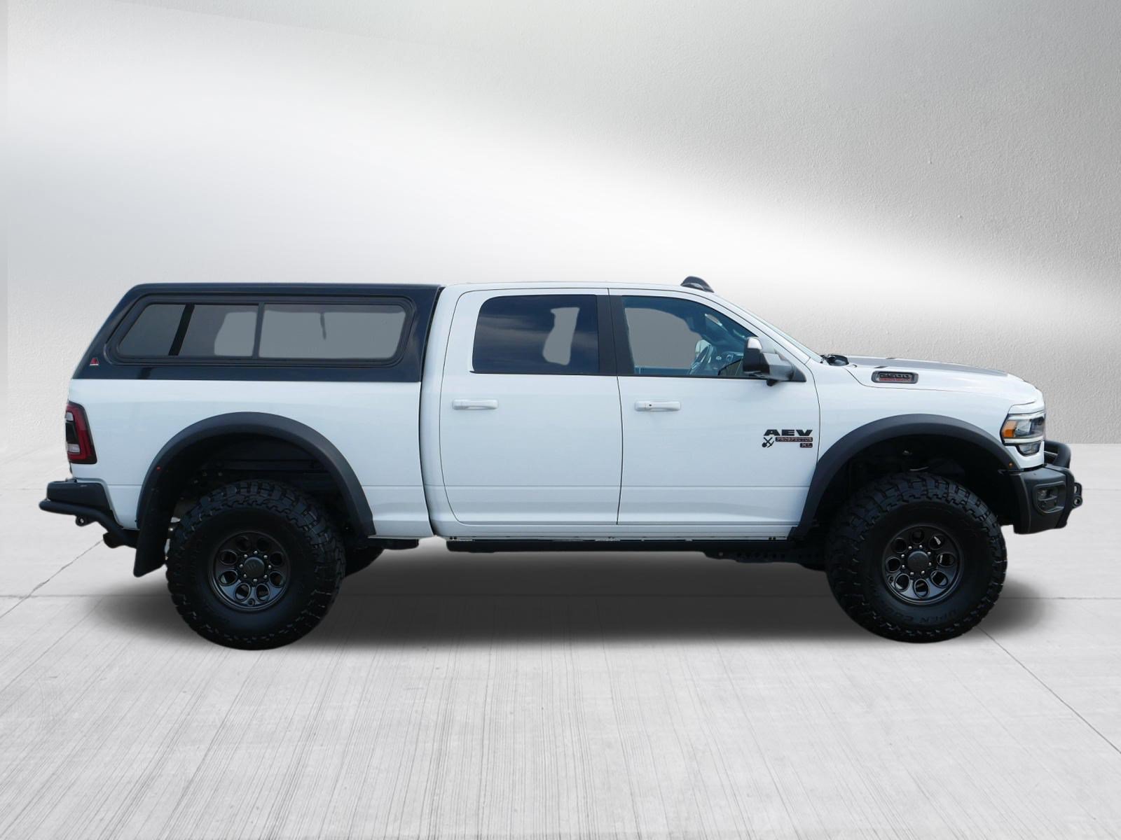 Used 2021 RAM 2500 Laramie w/ Night Edition AWD/4WD image 8