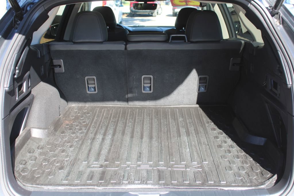 Used 2023 Subaru Outback Onyx Edition XT image 10