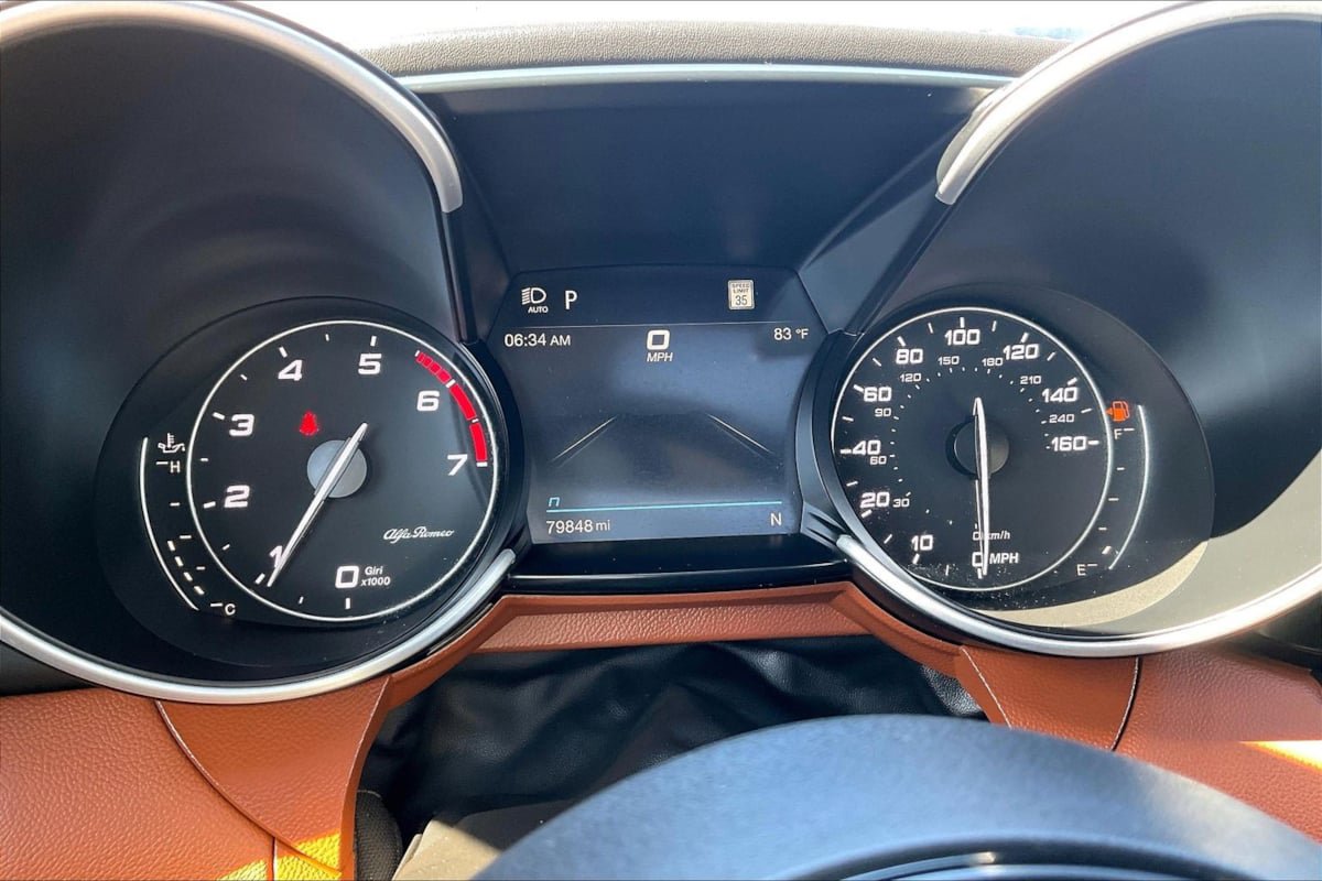 Used 2020 Alfa Romeo Giulia Ti RWD image 17