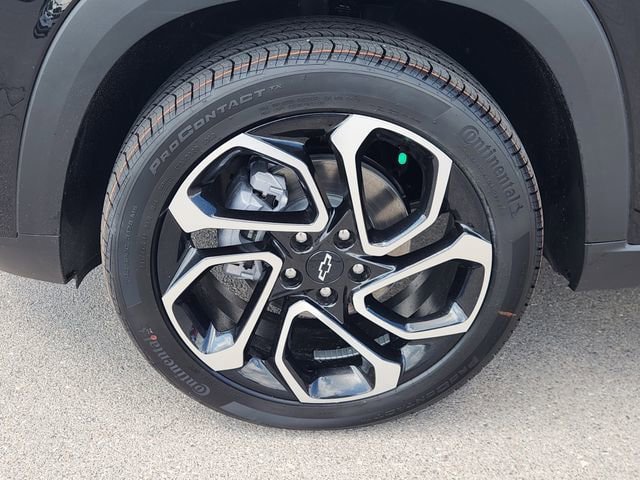 New 2026 Chevrolet Trax RS w/ Driver Confidence Package FWD image 13