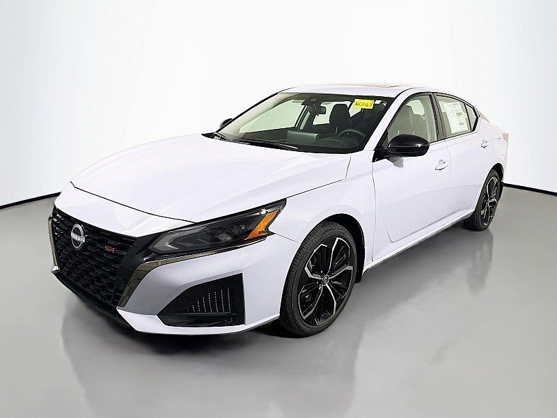 New 2025 Nissan Altima 2.5 SR w/ SR Premium Package image 3