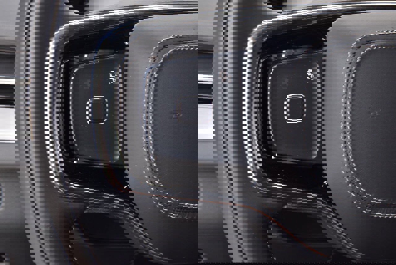 New 2025 Lincoln Navigator Reserve w/ Jet Appearance Package image 32