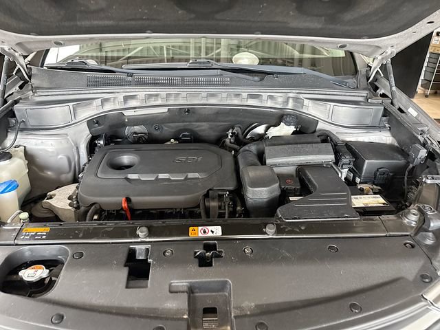 Used 2017 Hyundai Santa Fe Sport FWD image 27