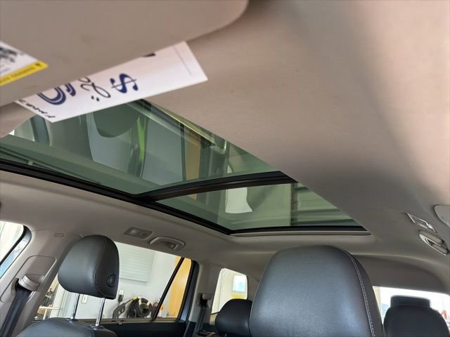 Used 2019 Volkswagen Atlas SEL Premium image 2