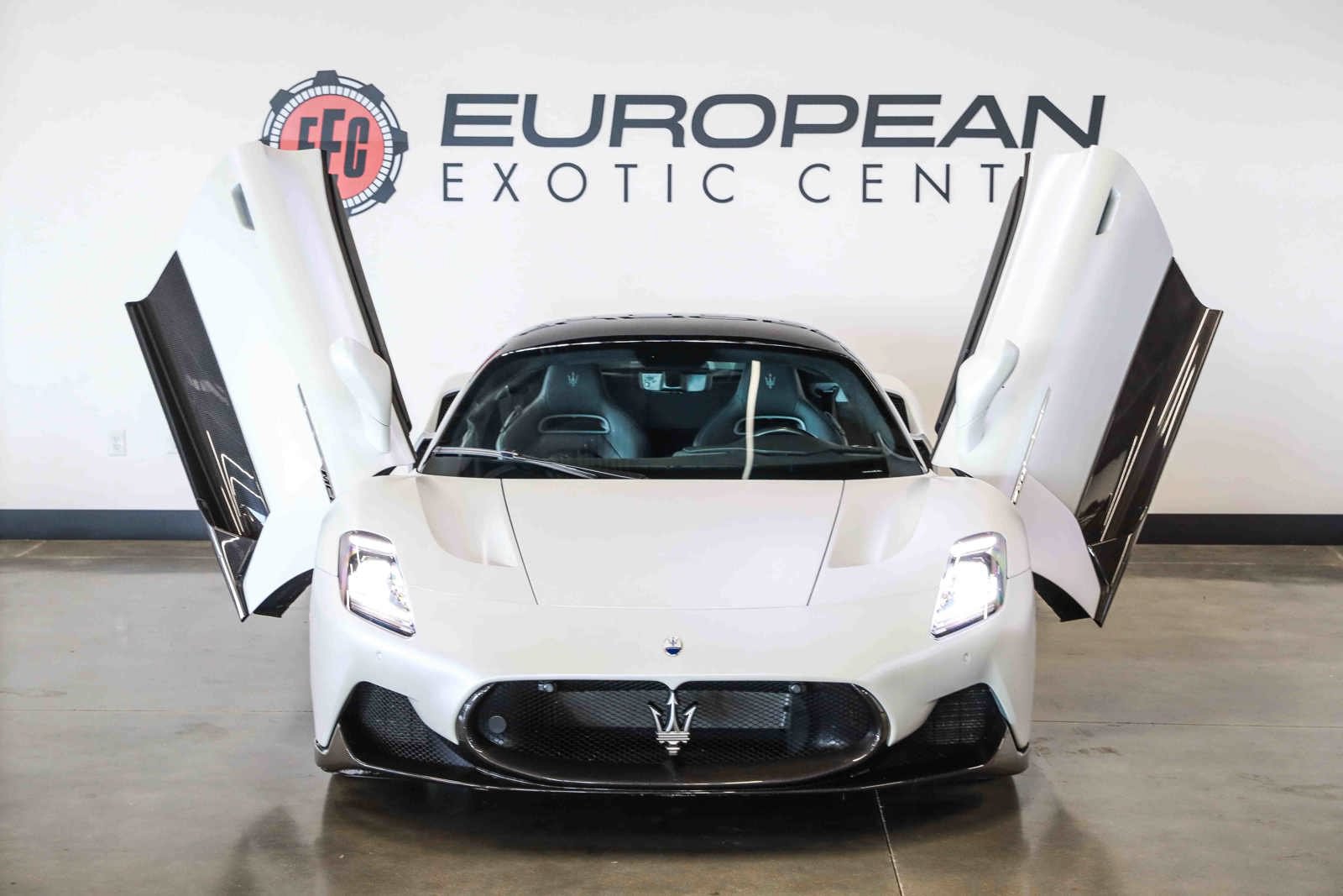 Used 2022 Maserati MC20 Coupe RWD image 5