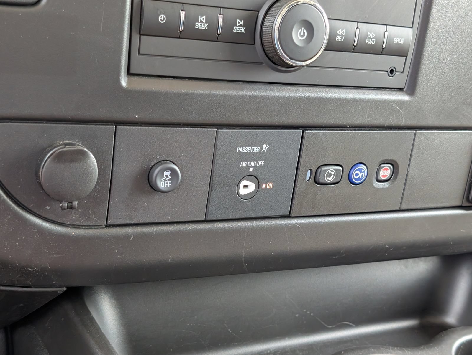 Used 2025 GMC Savana 2500 w/ Driver Convenience Package RWD image 23