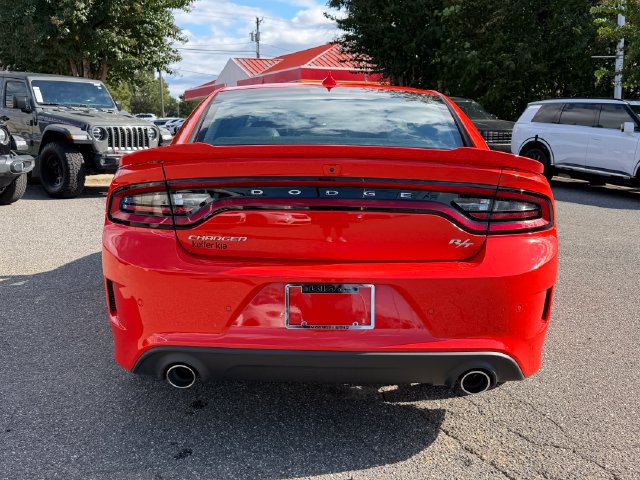 Used 2023 Dodge Charger R/T w/ Plus Group RWD image 4