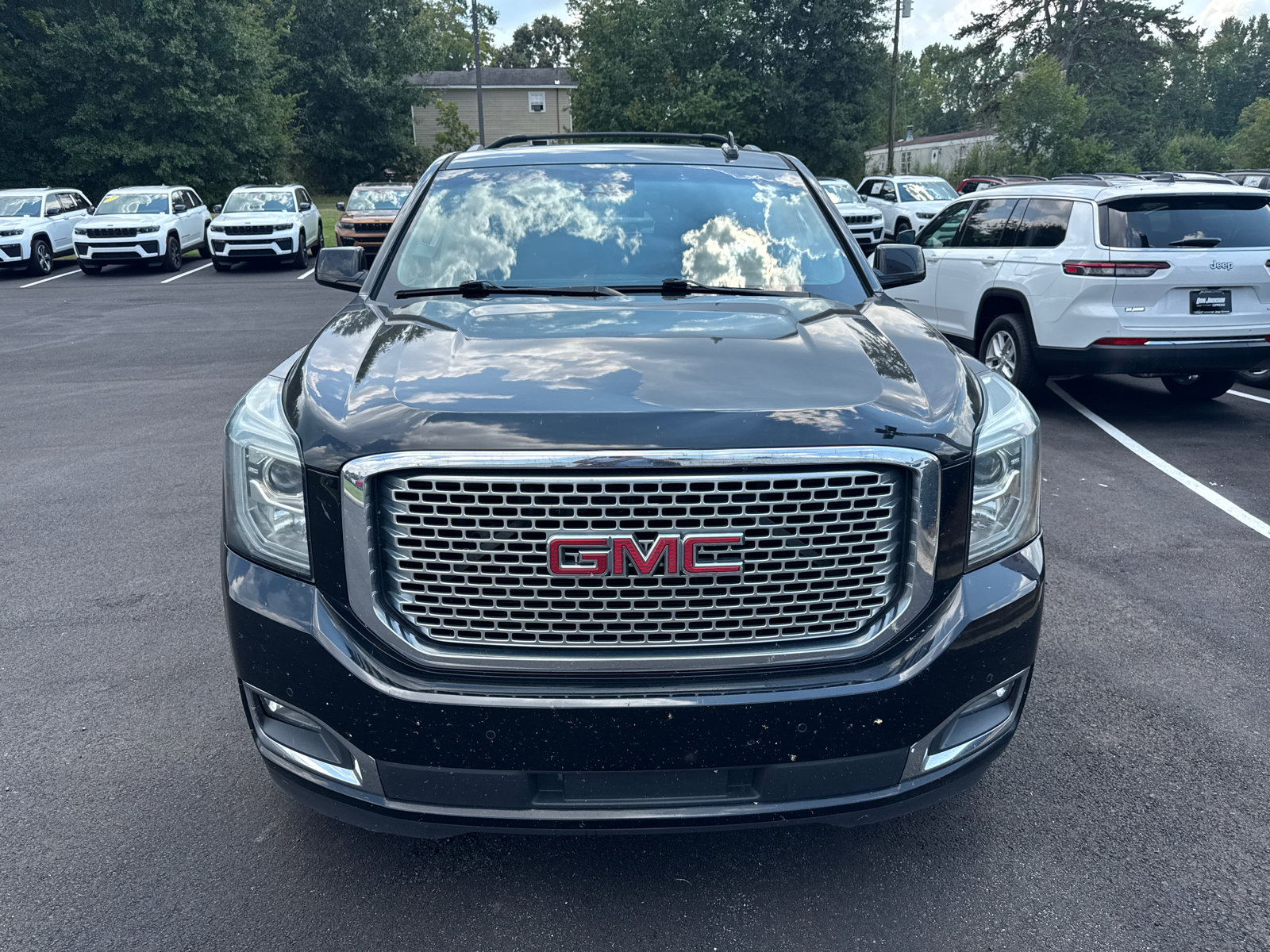 Used 2016 GMC Yukon XL Denali w/ Open Road Package AWD/4WD image 2