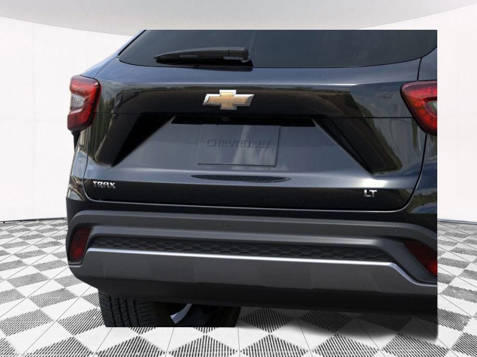 New 2026 Chevrolet Trax LT w/ Driver Confidence Package FWD image 22