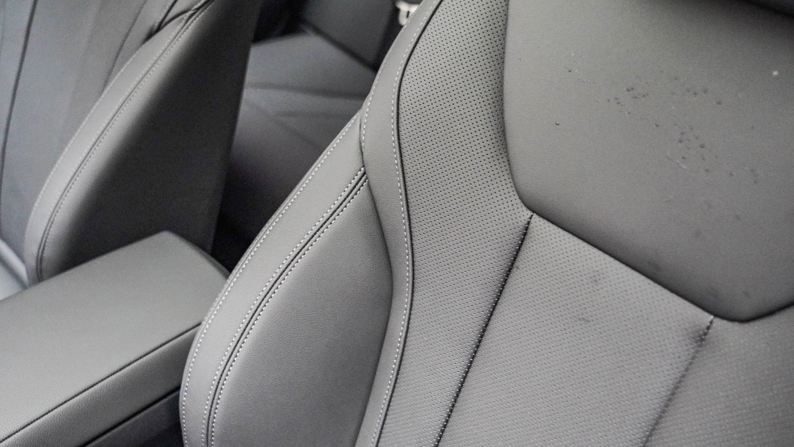 New 2026 BMW 330i Sedan w/ M Sport Package image 23