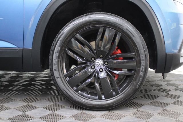 Used 2019 Volkswagen Atlas SE w/ Towing Package FWD image 6