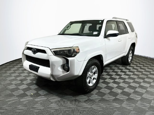 Used 2017 Toyota 4Runner SR5 RWD image 4
