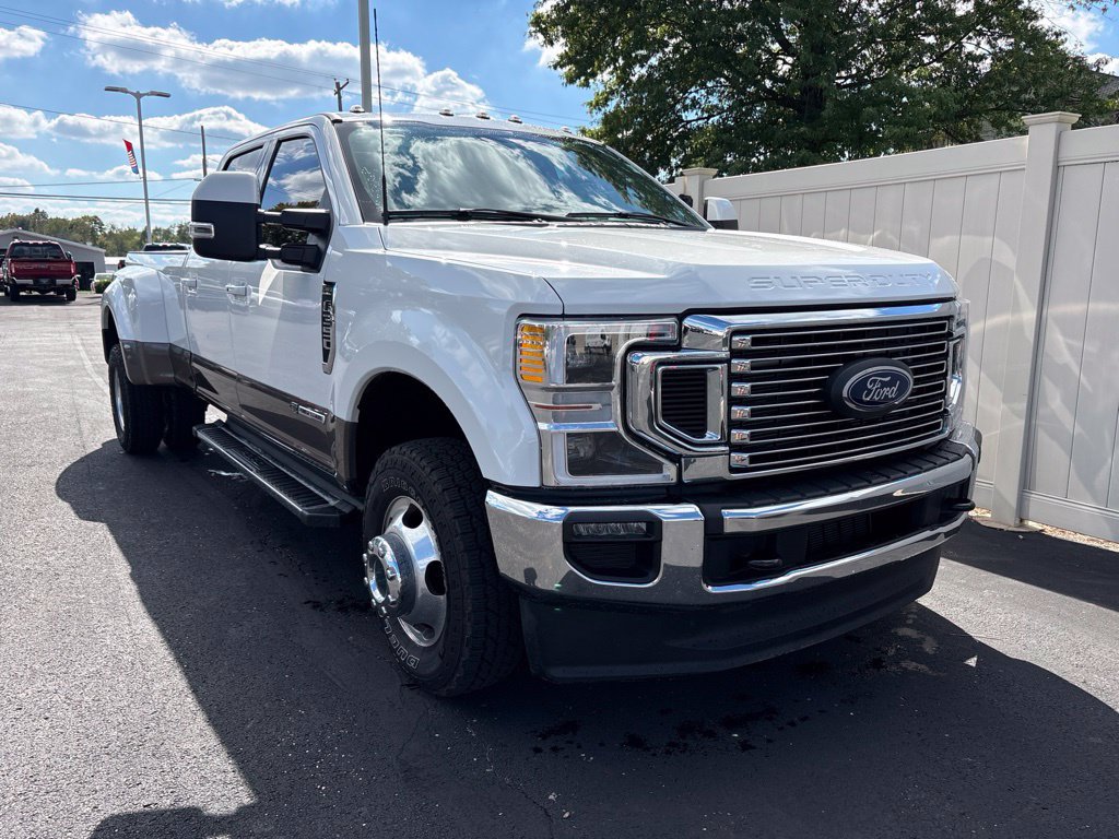 Used 2022 Ford F350 Lariat w/ Lariat Ultimate Package AWD/4WD image 2