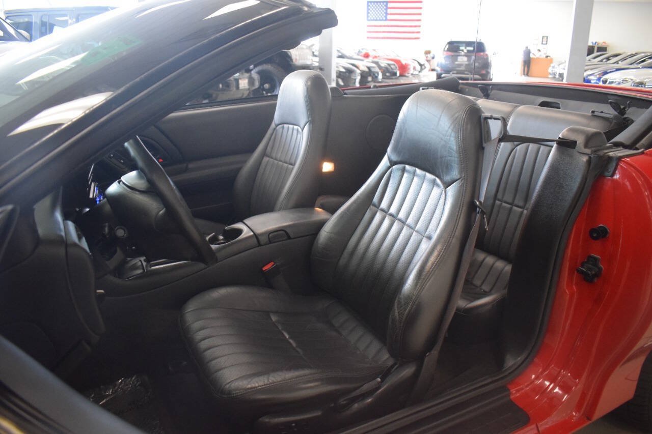 Used 2002 Chevrolet Camaro Z28 RWD image 52