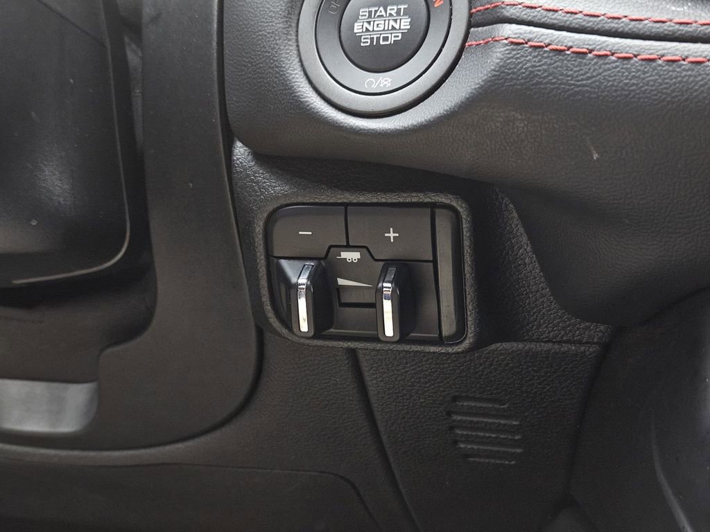 Used 2024 Dodge Durango GT image 27