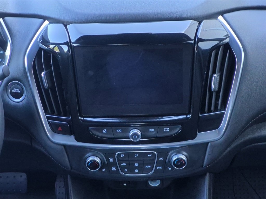 Used 2022 Chevrolet Traverse LT w/ LPO, Floor Liner Package image 9