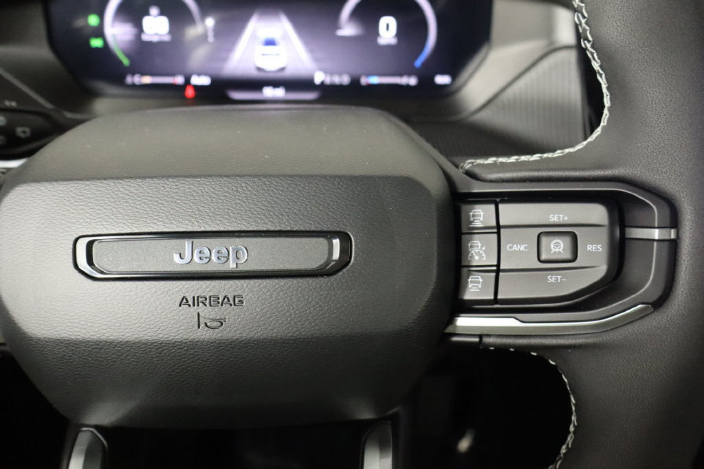New 2027 Jeep Cherokee Laredo AWD/4WD image 10