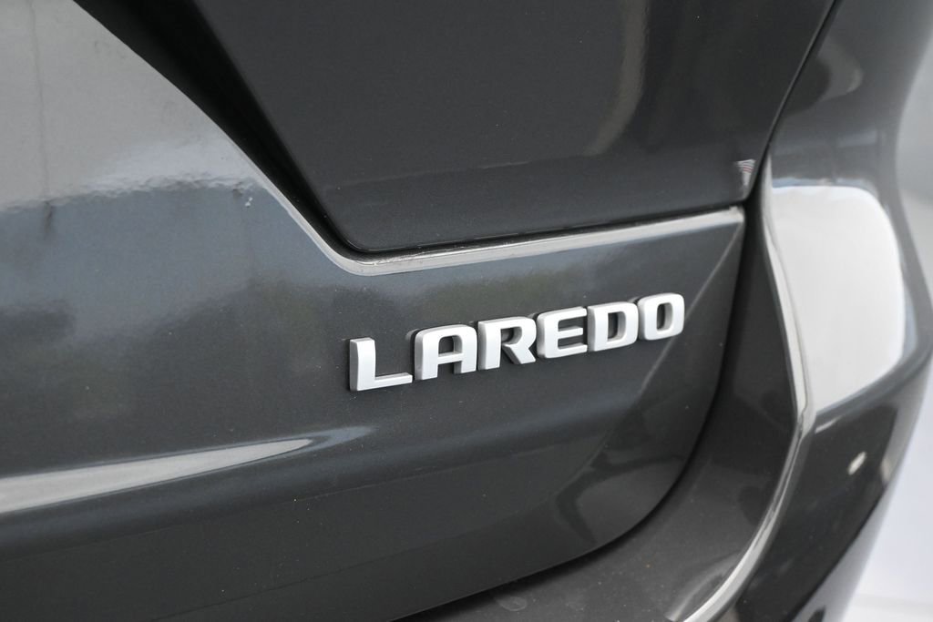 Used 2025 Jeep Grand Cherokee Laredo X RWD image 34