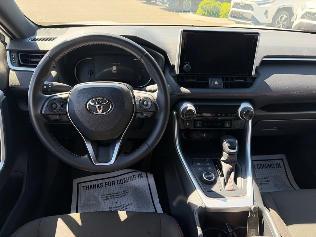 Used 2025 Toyota RAV4 SE AWD/4WD image 22