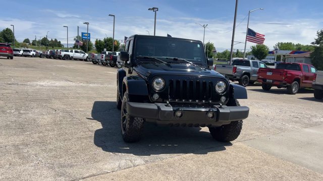 Used 2017 Jeep Wrangler Sahara AWD/4WD image 3