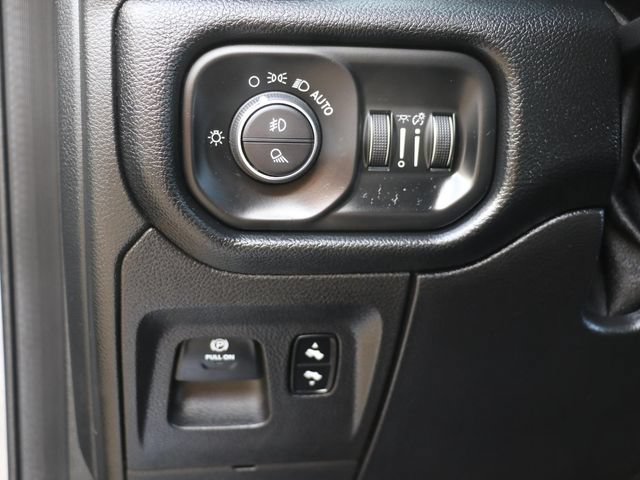 Used 2020 RAM 1500 Laramie w/ Sport Appearance Package AWD/4WD image 31