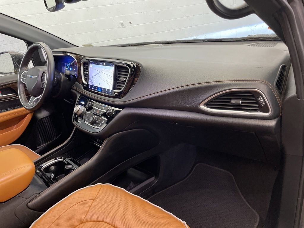 Certified 2021 Chrysler Pacifica Pinnacle image 25