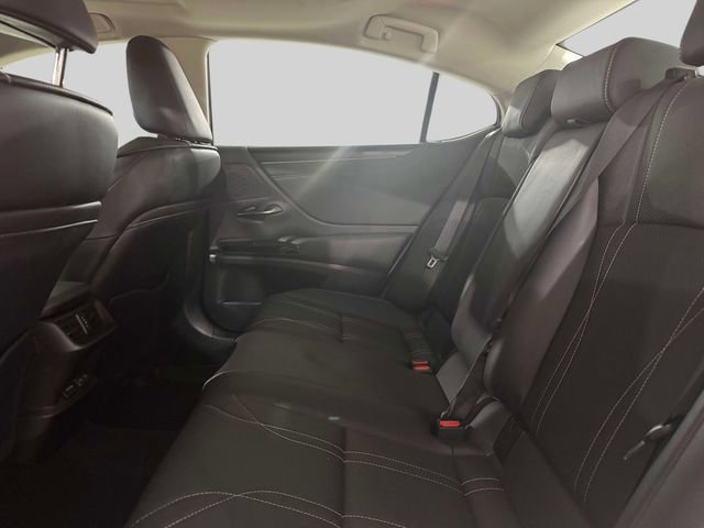Used 2024 Lexus ES 300h w/ Technology Package FWD image 15