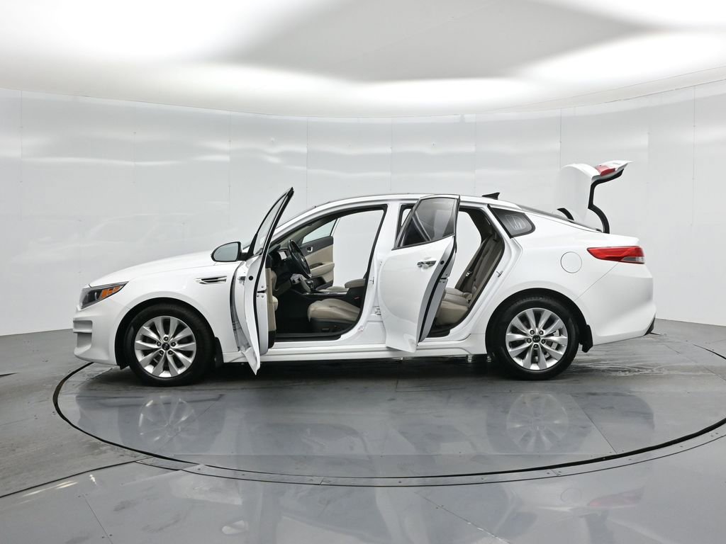 Used 2016 Kia Optima EX w/ Premium Package image 32