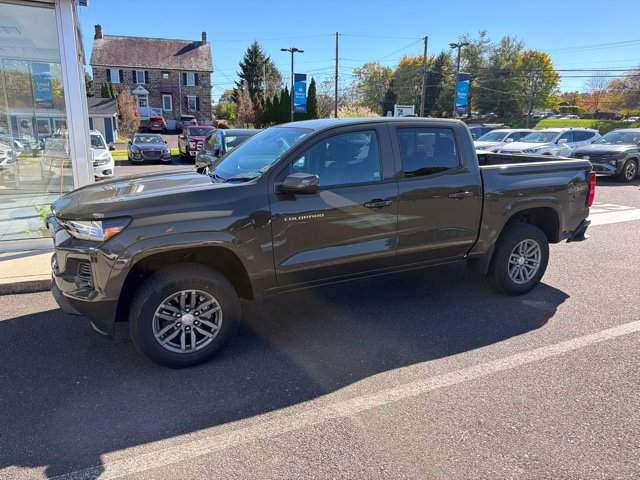 Used 2023 Chevrolet Colorado LT w/ LT Convenience Package AWD/4WD image 5